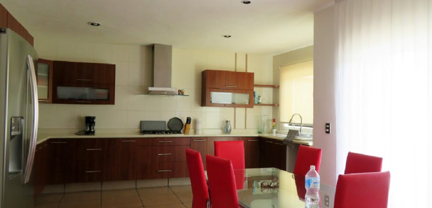 Casa En Venta En Presa De Bravo Corregidora Queretaro