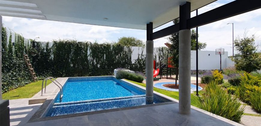 Terreno En Venta En Fracc. Real De Los Cues Querétaro