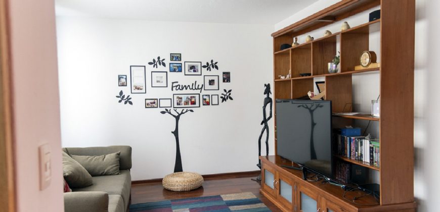 Residencia en condominio con excelente ubicación en Vista Esmeralda, Atizapán