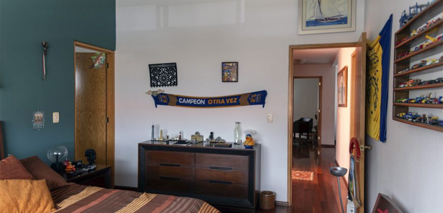 Residencia en condominio con excelente ubicación en Vista Esmeralda, Atizapán