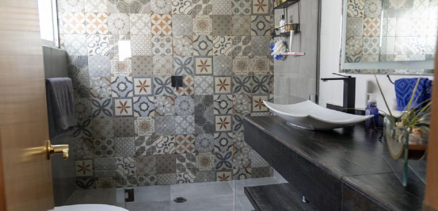 Residencia en condominio con excelente ubicación en Vista Esmeralda, Atizapán