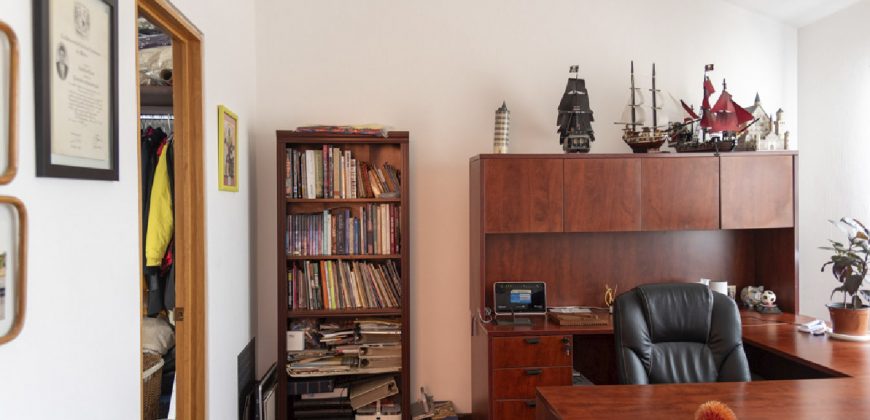 Residencia en condominio con excelente ubicación en Vista Esmeralda, Atizapán