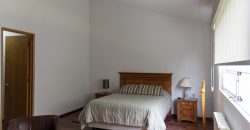 Residencia en condominio con excelente ubicación en Vista Esmeralda, Atizapán