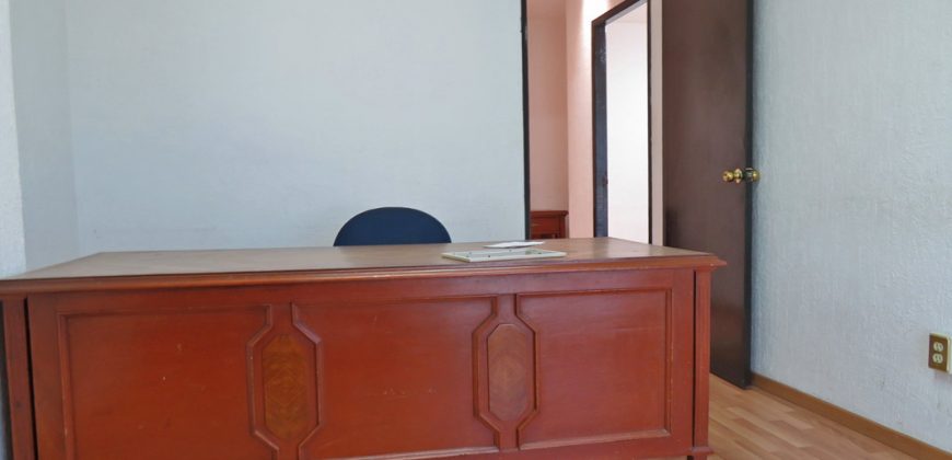Oficina En Venta En Av. Tecnológico, Querétaro