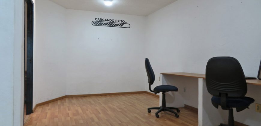 Oficina En Venta En Av. Tecnológico, Querétaro