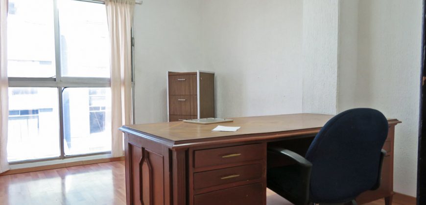 Oficina En Venta En Av. Tecnológico, Querétaro