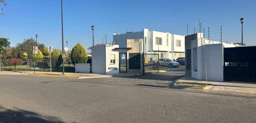 Casa En Venta En Paseos Del Bosque Corregidora Querétaro