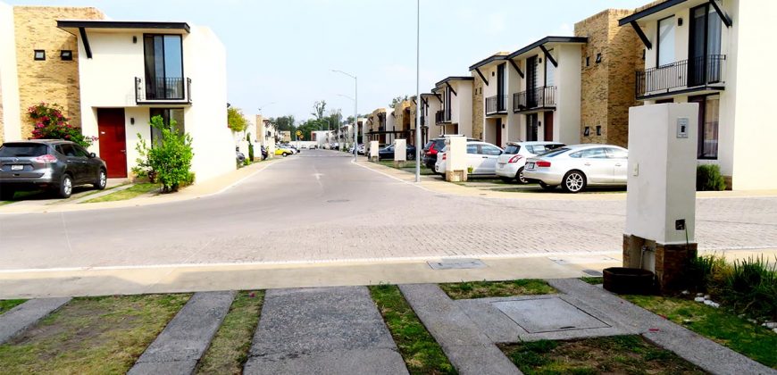 Casa En Renta En Puerta De Piedra Corregidora Querétaro