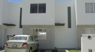 Casa En Renta En Paseos Del Bosque Querétaro