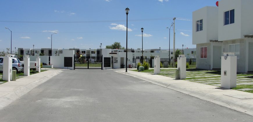 Casa En Renta En Paseos Del Bosque Querétaro