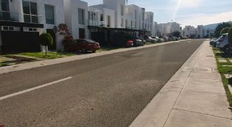 Casa En Renta En Zakia Querétaro