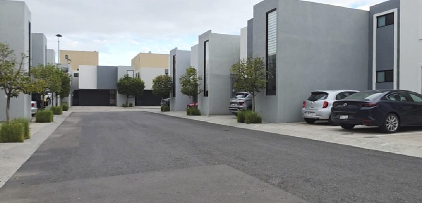 Departamento En Renta En Zakia Querétaro